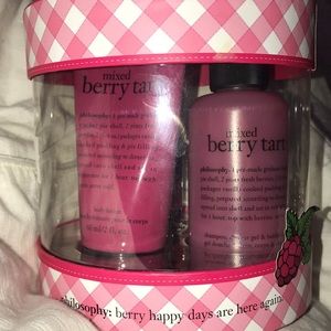 BRAND NEW 💖 Philosophy Berry Tart Kit!
